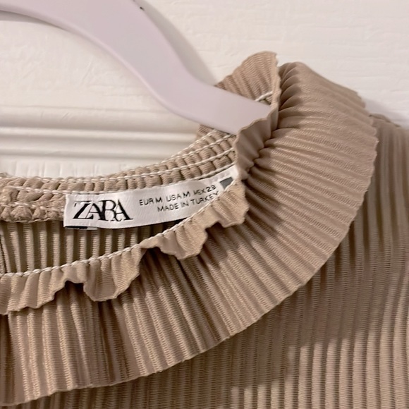 Zara - Pleated Top with Ruffles - Picture 3 of 8